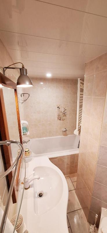 Standard Triple Room image 4