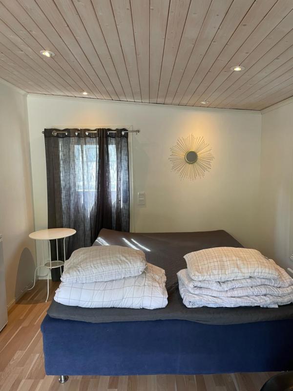 Deluxe Bungalow with Shared Bathroom image 4