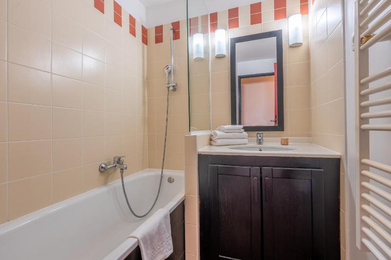 Two-Bedroom Apartment (8 People) image 2