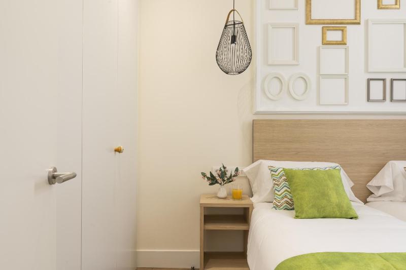 Apartamentos Blume Conde Aranda - image 9