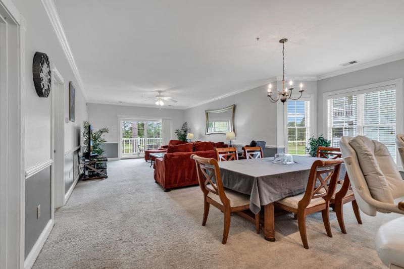 Elegant 3BR Condo at Magnolia Pointe - image 15