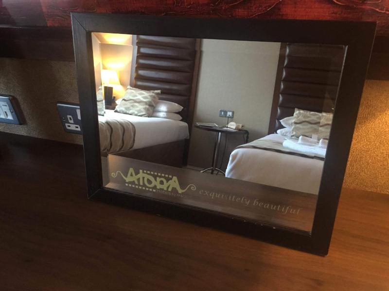 Superior Twin Room image 4