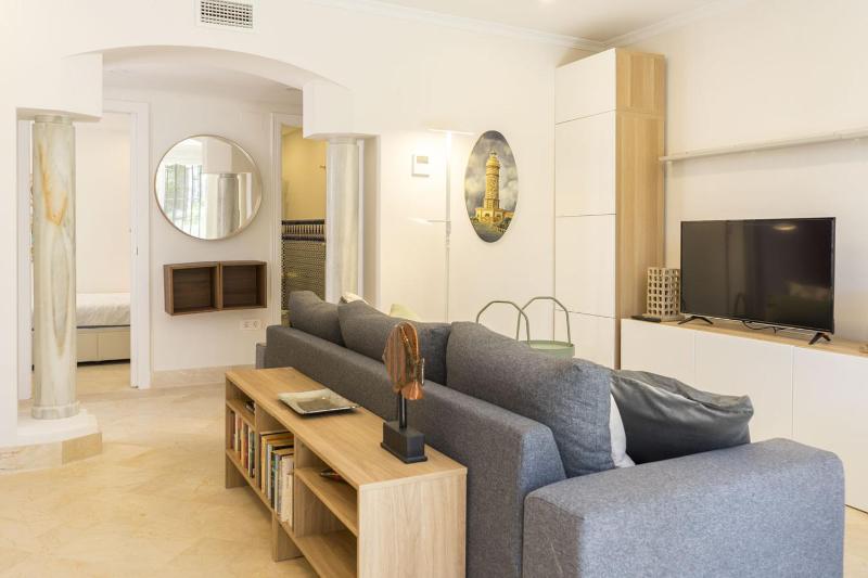 Housing White Pearl Beach by SharingCo - image 4
