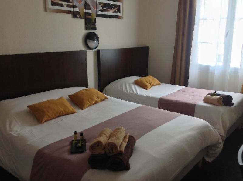 Triple Room image 3