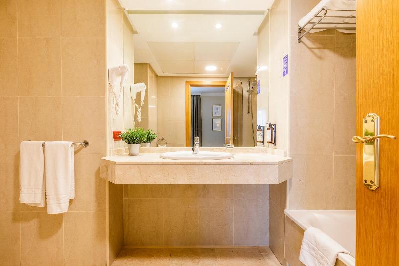 Hotel Torremar - Mares - image 32