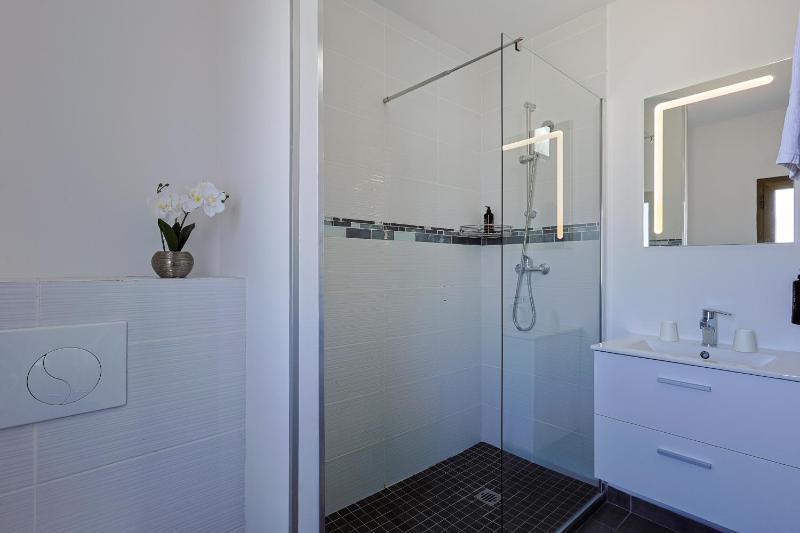 Double or Twin Room image 2