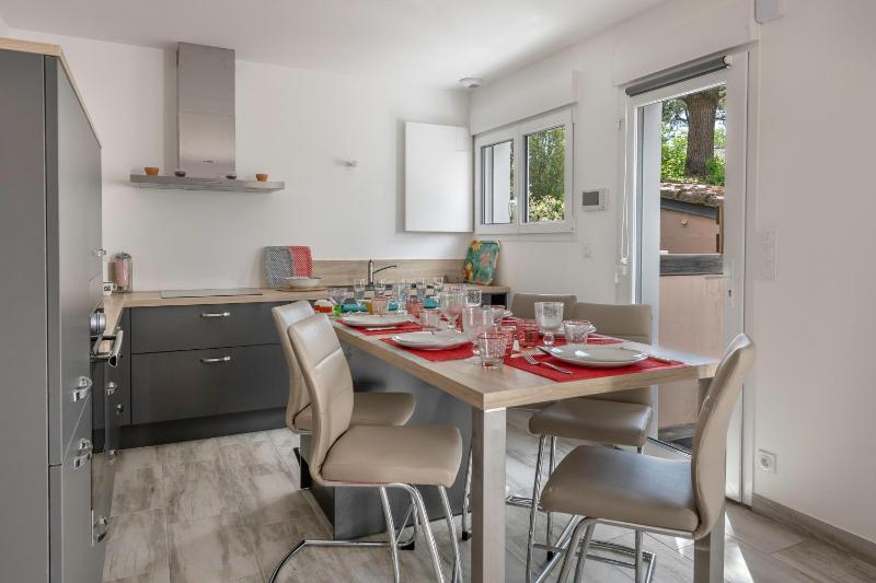 Maison pour 4 avec jardin à 1km de la plage - image 15