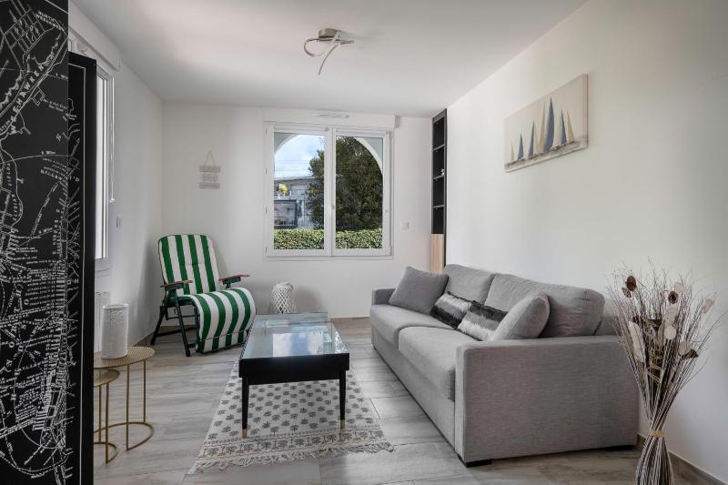 Maison pour 4 avec jardin à 1km de la plage - image 5