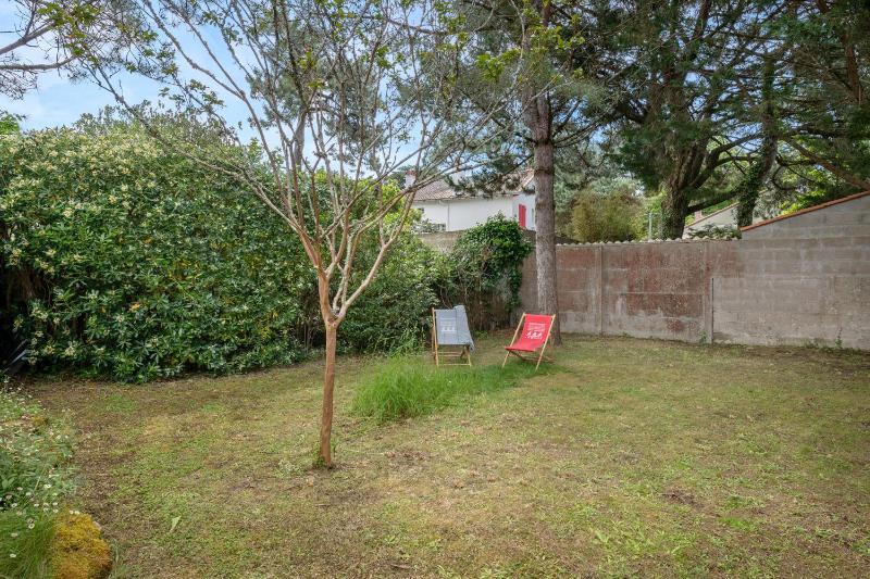 Maison pour 4 avec jardin à 1km de la plage - image 3