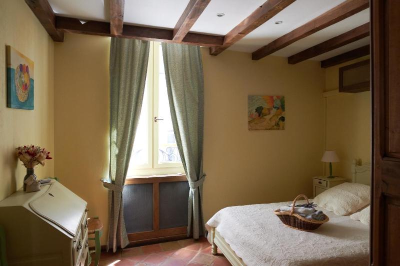 Double Room image 3