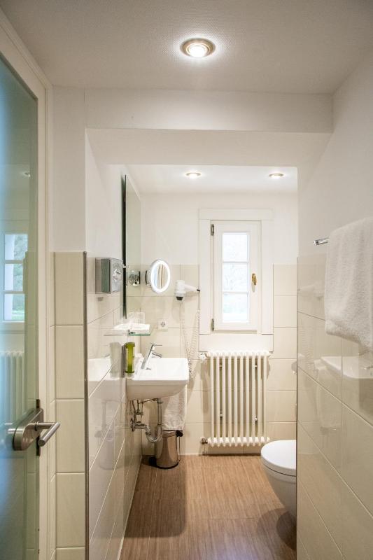 Single Room image 3