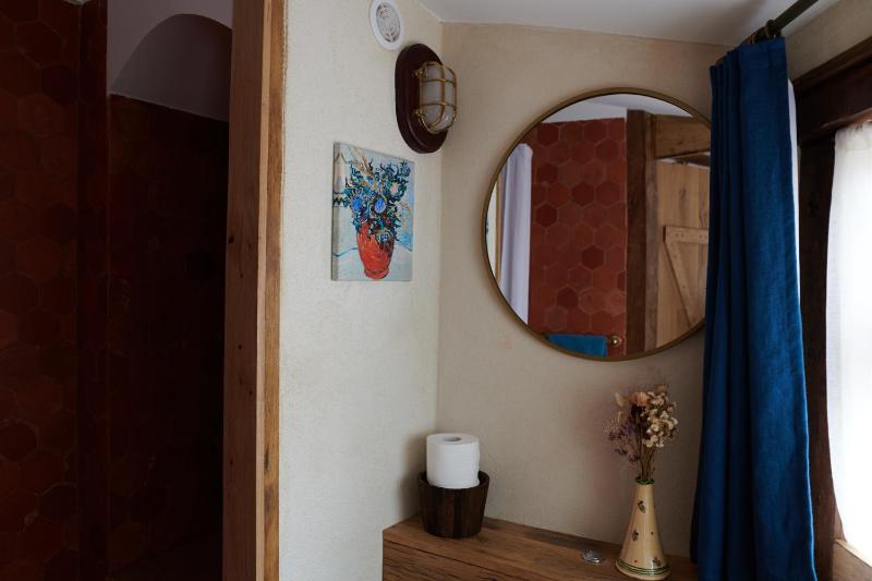 Double Room image 3