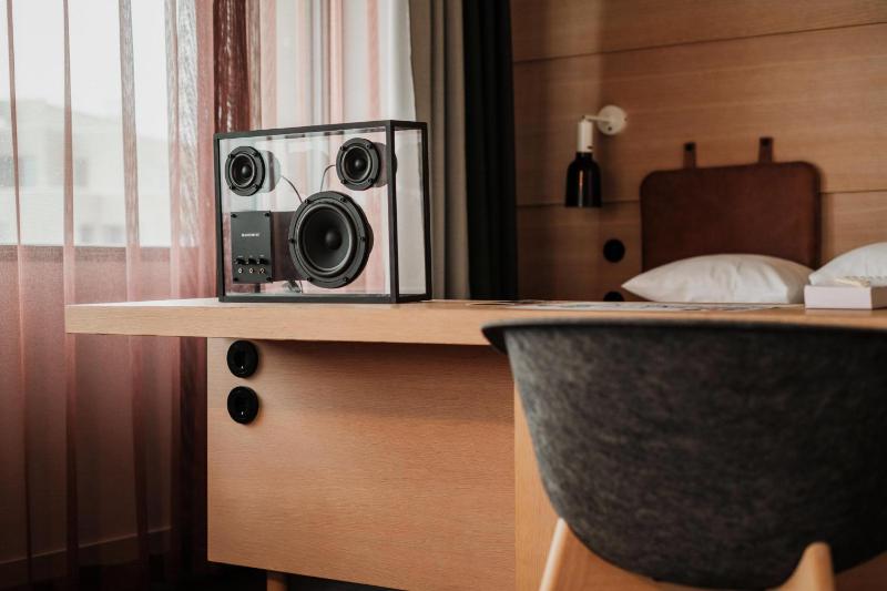 Executive Suite image 2