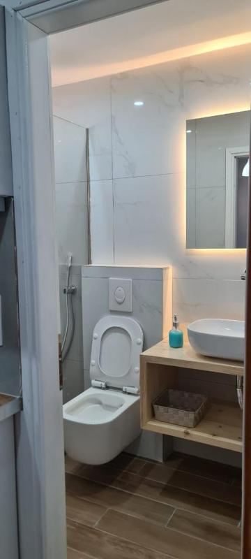 Two-Bedroom Apartment with Balcony and Sea View image 2