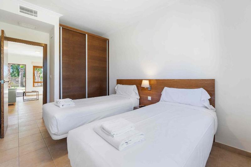 Two-Bedroom Apartment (4 Adults) image 2