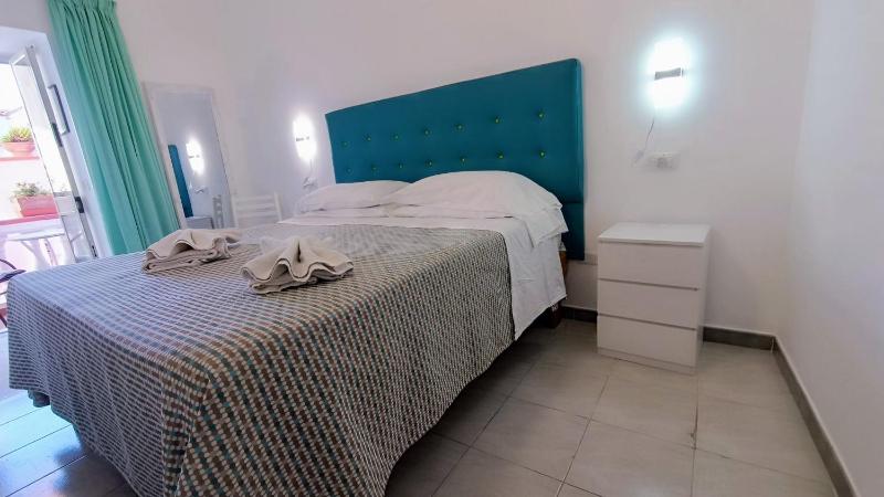 Economy Double or Twin Room image 2