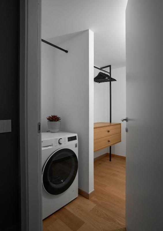 One-Bedroom Apartment - Annex image 4