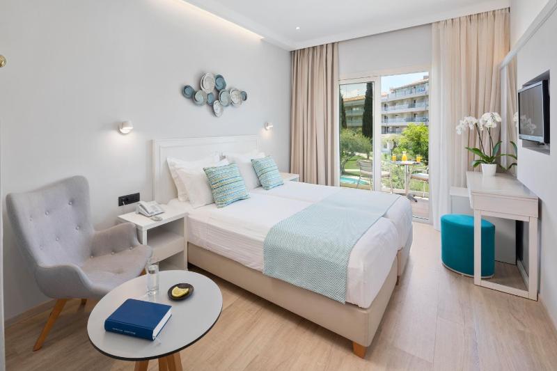 Double or Twin Room with Pool View image 3