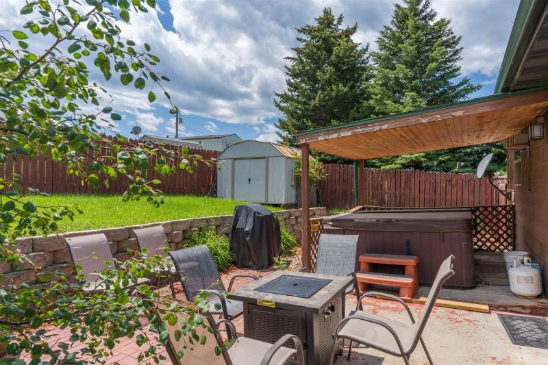 Three-Bedroom Holiday Home  image 3