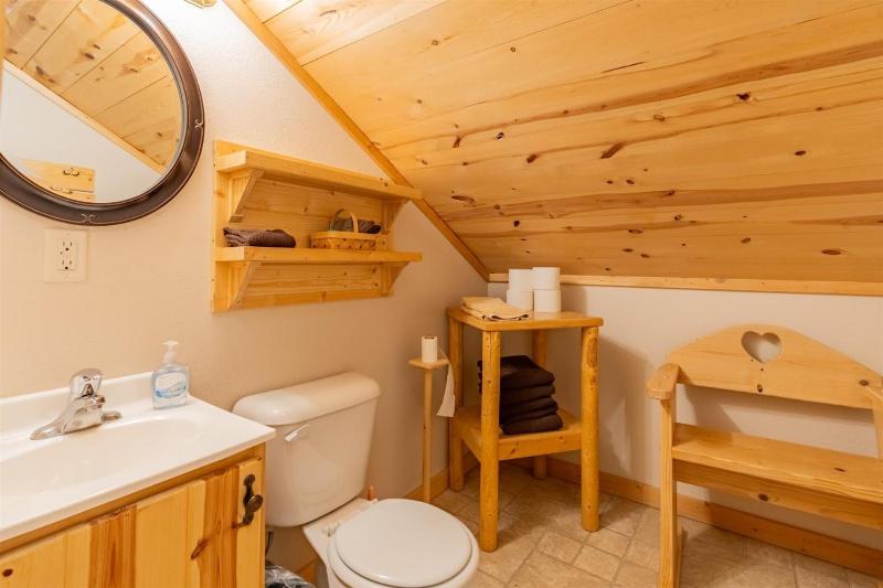 Three-Bedroom Holiday Home  image 4