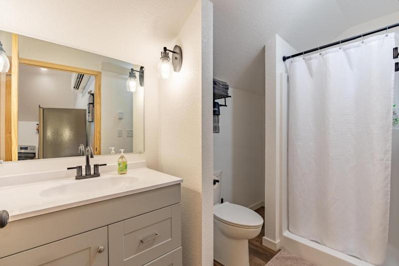 One-Bedroom Holiday Home image 4