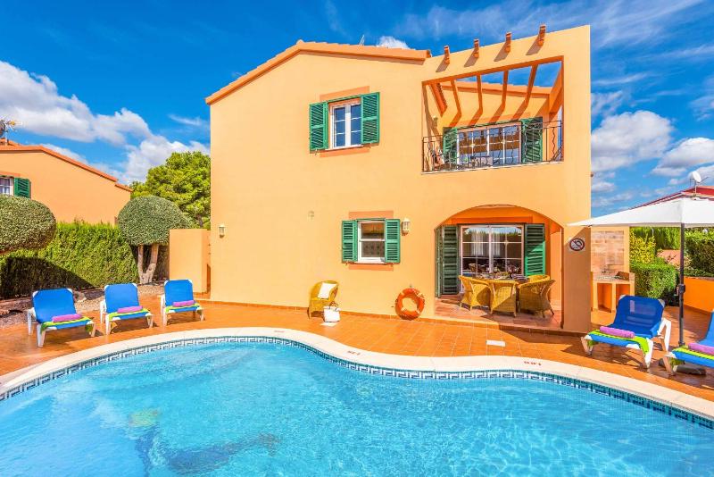 Three-Bedroom Villa image 1
