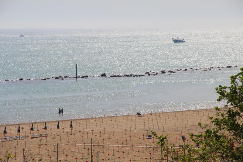 Double Room with Balcony and Sea View image 4