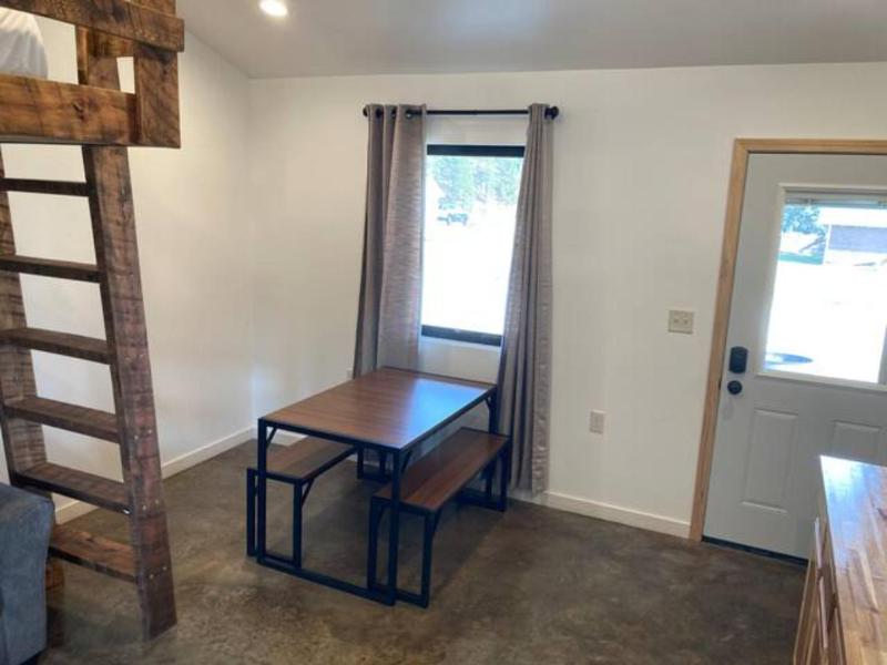 One-Bedroom Holiday Home image 3