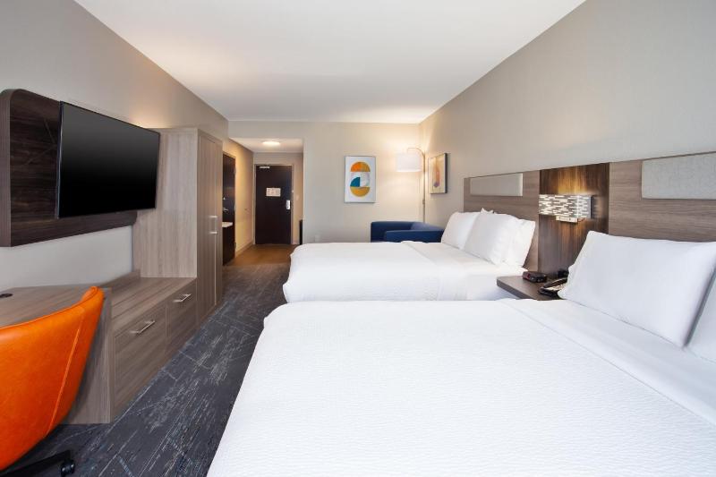 Standard Queen Room with Sofa Bed