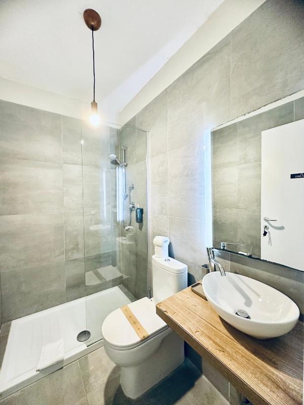 Double or Twin Room with Private External Bathroom and Sea View image 1