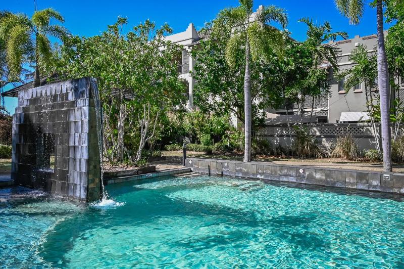 Tropical Gardens - Resort 9 Pools free parking - image 5