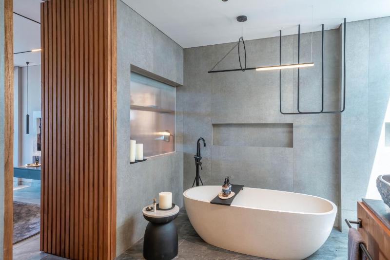 Beyond The Palms - Impressive Brand New 4BR Canggu Villa with Rooftop - image 43