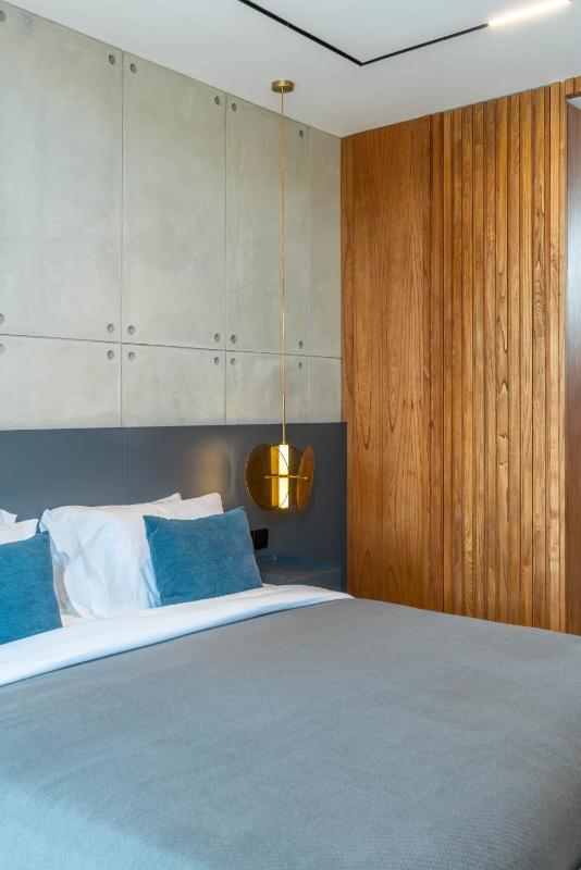 Beyond The Palms - Impressive Brand New 4BR Canggu Villa with Rooftop - image 12