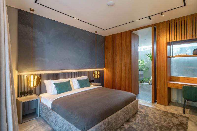 Beyond The Palms - Impressive Brand New 4BR Canggu Villa with Rooftop - image 34