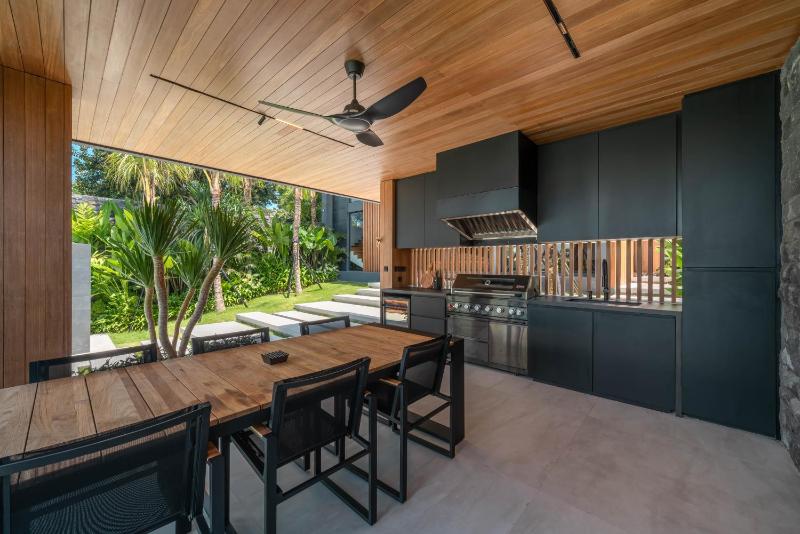 Beyond The Palms - Impressive Brand New 4BR Canggu Villa with Rooftop - image 31