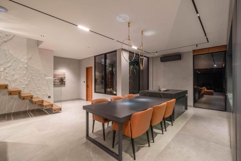 Beyond The Palms - Impressive Brand New 4BR Canggu Villa with Rooftop - image 44