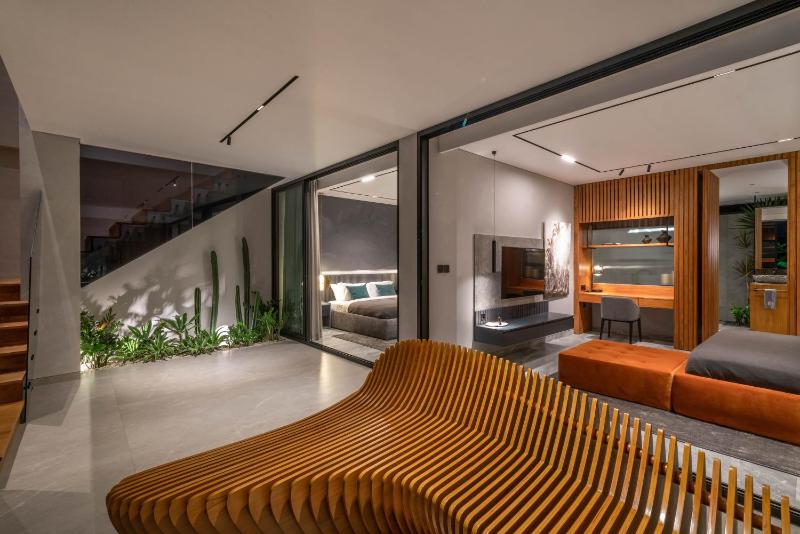 Beyond The Palms - Impressive Brand New 4BR Canggu Villa with Rooftop - image 16