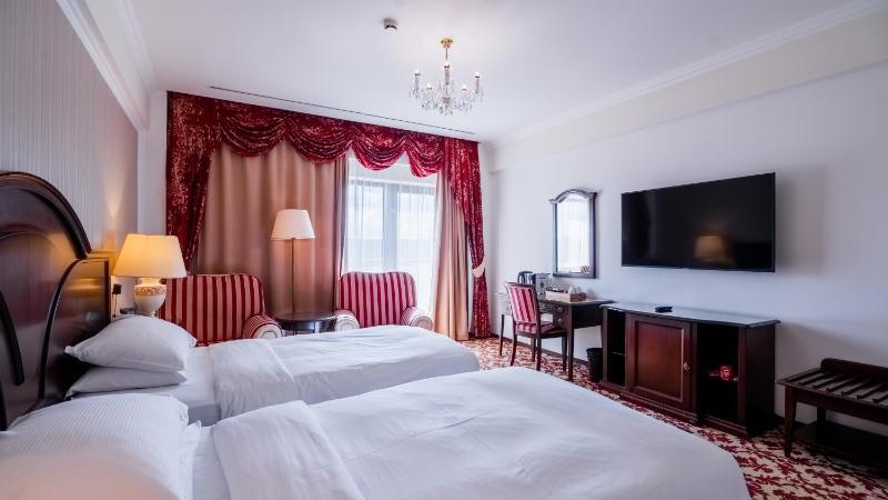 Twin Room image 3