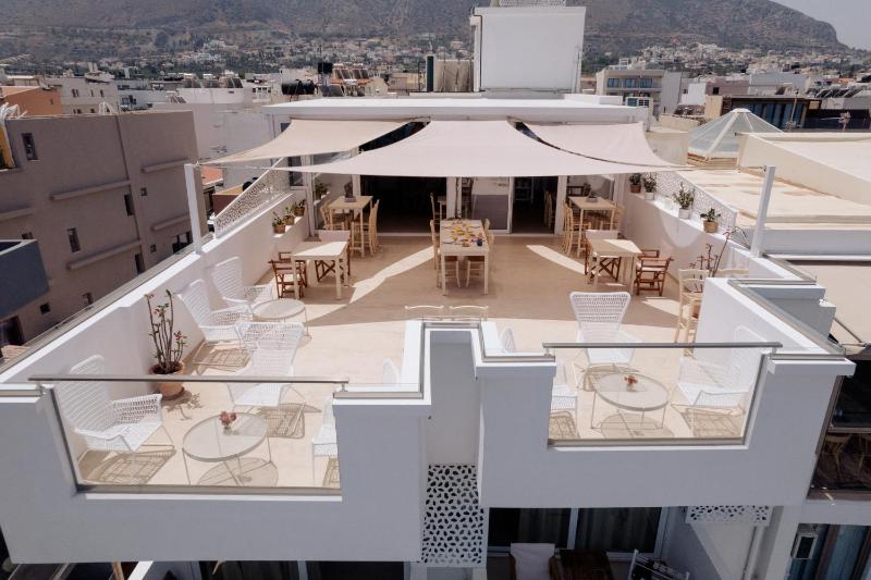 Sea Breeze Hotel - image 44