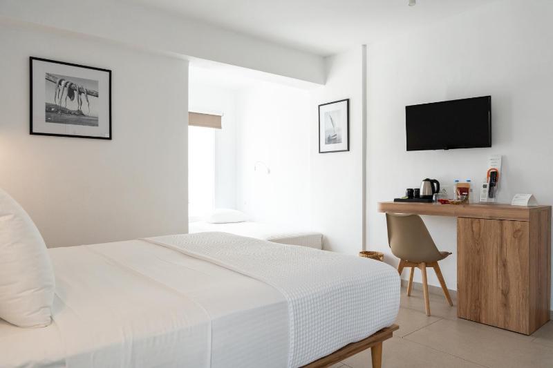 Sea Breeze Hotel - image 42