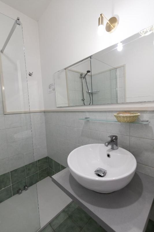 Triple Room image 2