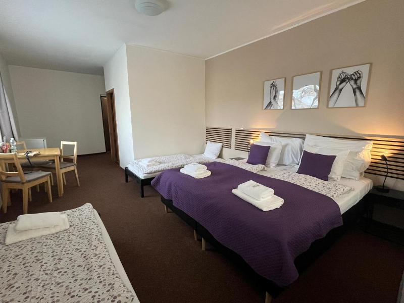Quadruple Room image 3