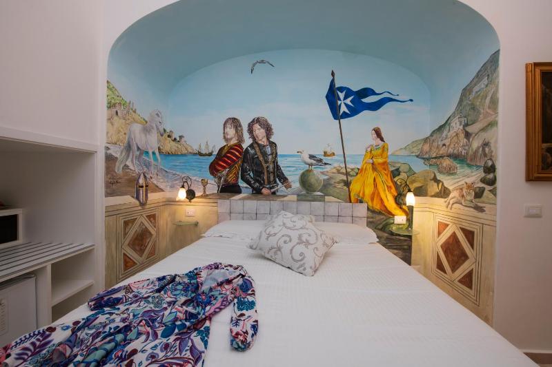 Hotel Antica Repubblica in the historical center 2 minutes awayat 170mt from the Sea - image 29