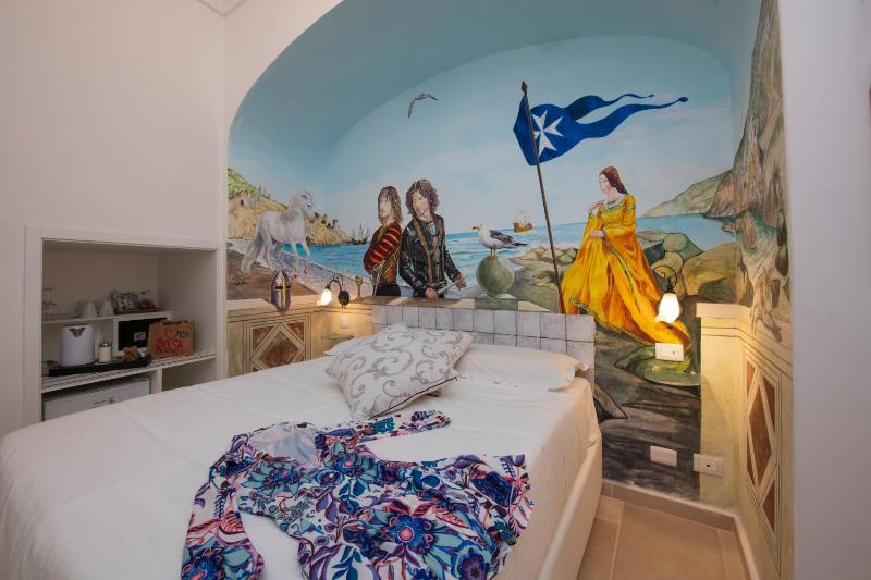 Hotel Antica Repubblica in the historical center 2 minutes awayat 170mt from the Sea - image 18