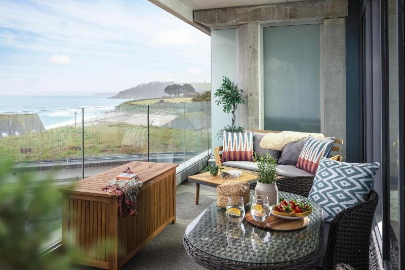 St Michaels Luxury Apartments - image 10