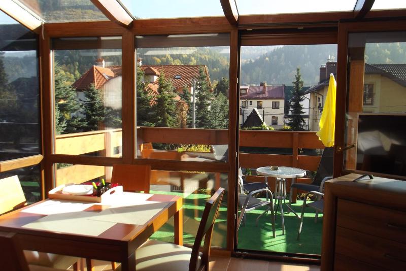 Quadruple Room with Terrace image 3