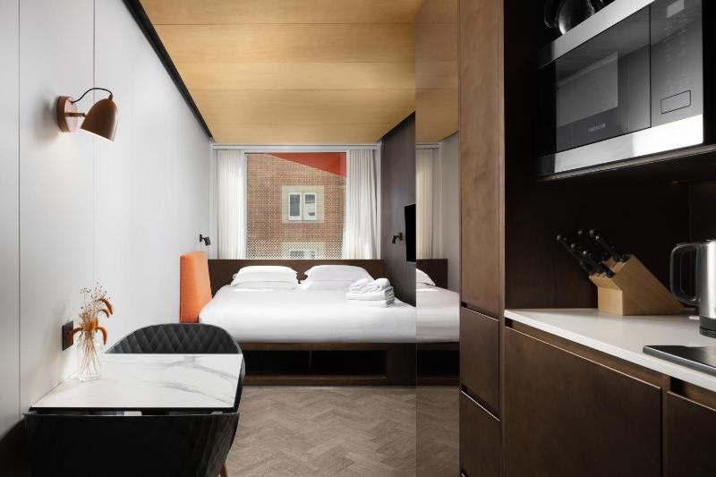 Studio Apartment image 1