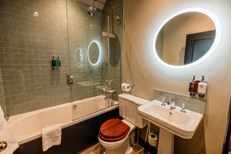 Superior Room image 3
