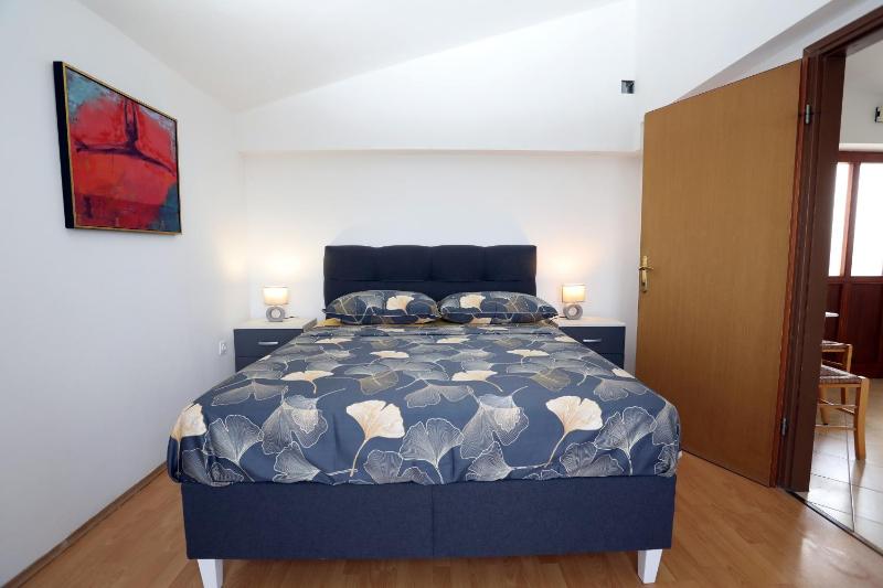 Apartment image 4