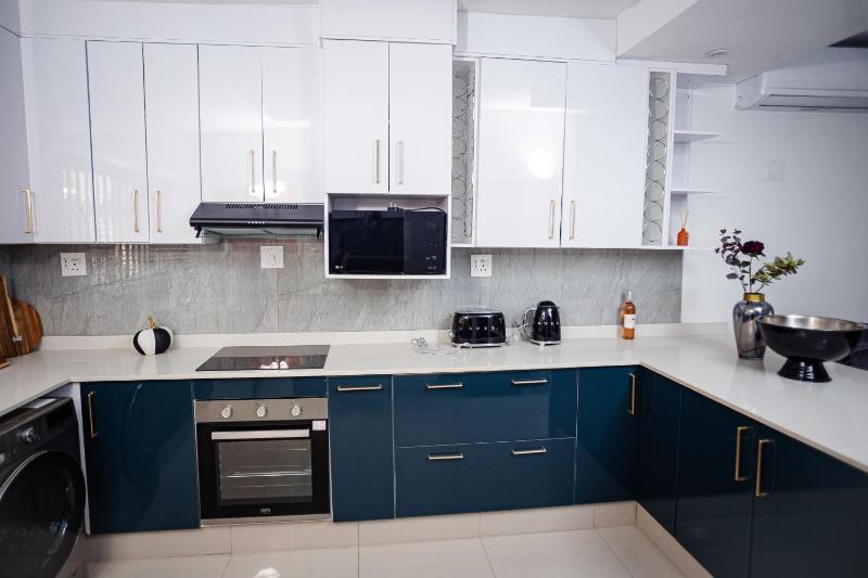 Shobalenku Opulent apartments - image 7
